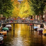 wallpaper-of-bridge-over-the-river-in-amsterdam