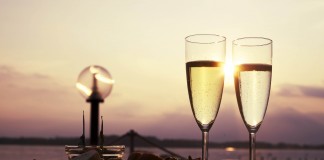 Bubbling champagne with style