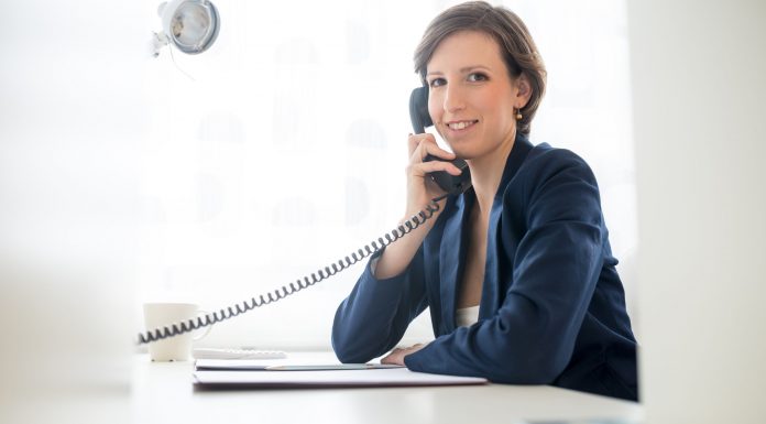 Jak telefonovat v angličtině Telefonování