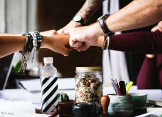 Spřátelte se s jazyky na Facebooku