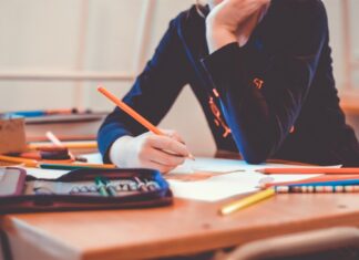 Skloňování přídavných jmen v němčině